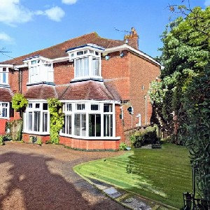  gosforth, newcastle upon tyne - lift  properties for sale in gosforth, newcastle