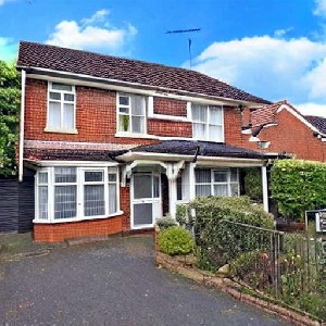  longfield, falmouth, tr11  Falmouth TR11 Property For Sale Truro Houses For Sale