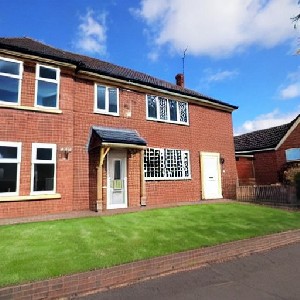  rochdale road, shaw, ol2 - garden  buy property in shaw, oldham